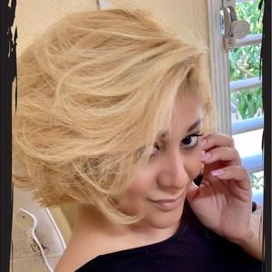 Meet your Posher, Evelyn